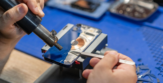 Phone Hawks Back Glass Repair