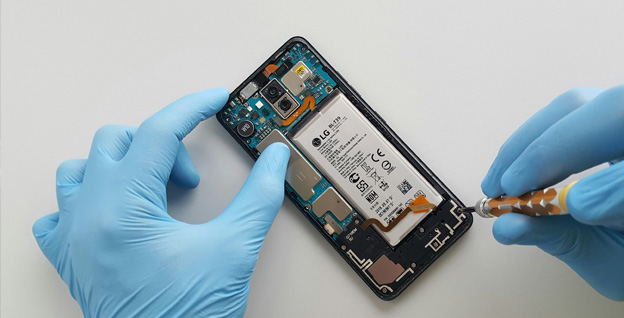 Phone Hawks Battery Replacement